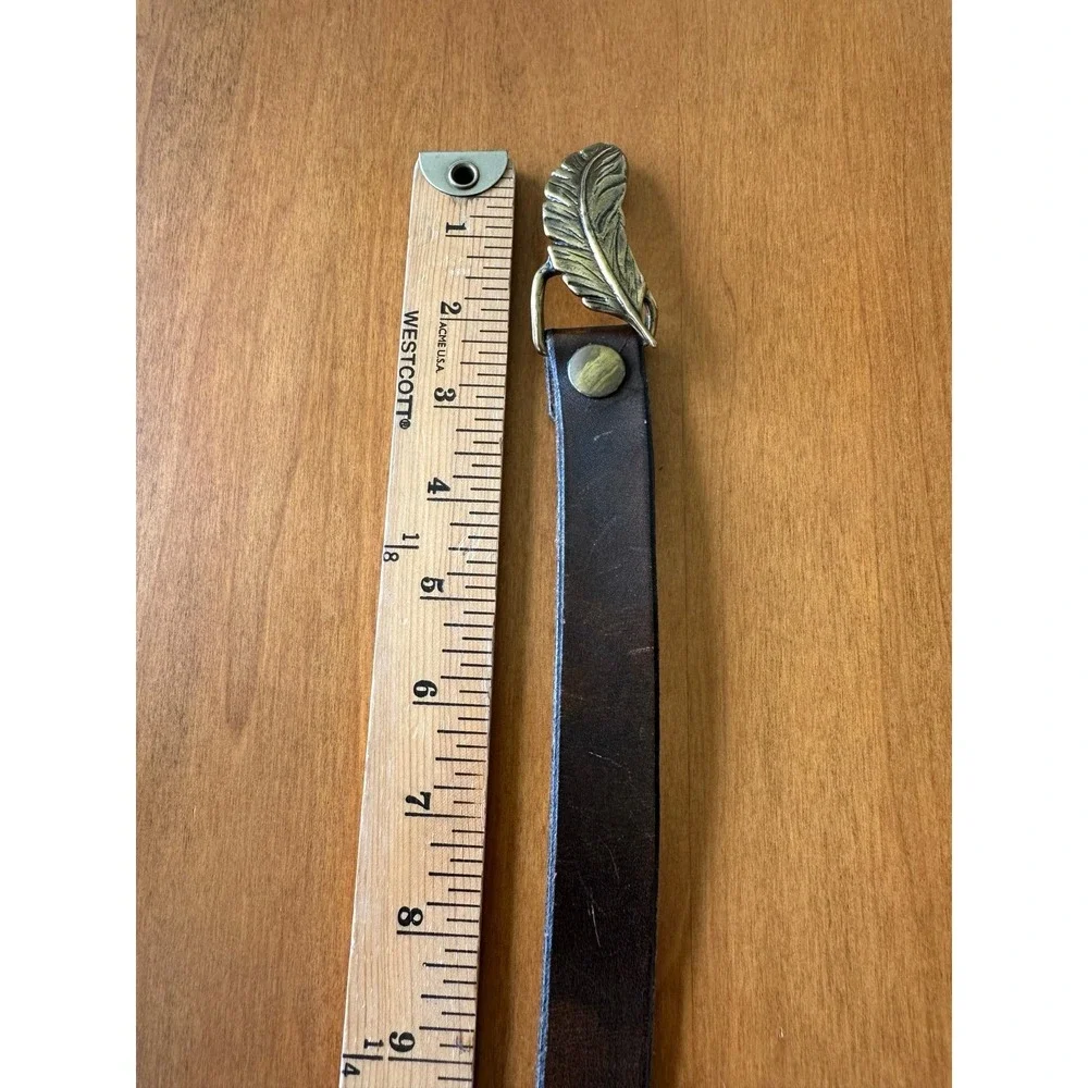 Vintage Indiana metal craft Brass Feather buckle